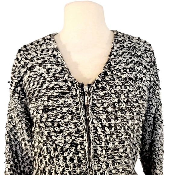Tobi Black & White Loop Knit Zip Up Cardigan Sweater - Picture 2 of 7